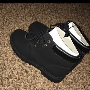 Black ankle boots 9.5